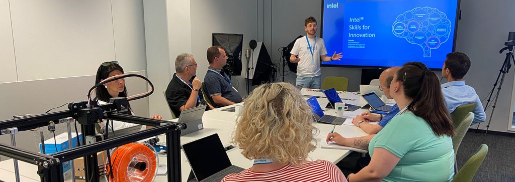 Klassenraum der Zukunft von DELL Technologies und Intel