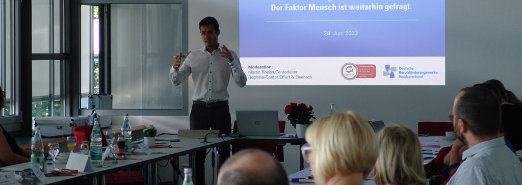 Im BFW Regional-Center Erfurt haben sich Reha-Fachberater:innen zur Nachhaltigkeit informiert
